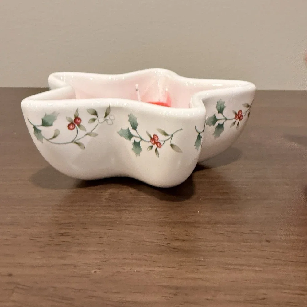 Vintage 1997 Christmas Pfaltzgraff Winterberry Star Votive Candle Scented